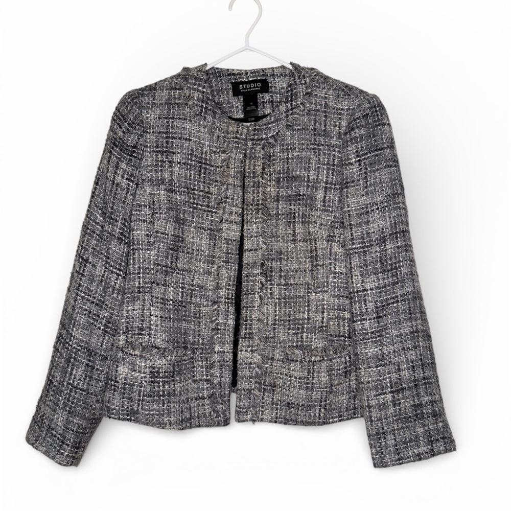 Studio Women's Textured Gray Blazer size 10